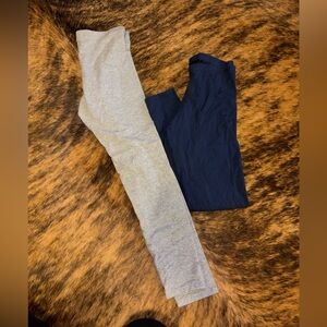 Pair of Member's Mark Gray and Navy Leggings Size 10/11